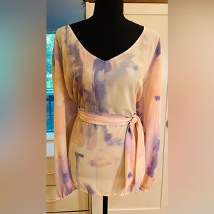 Abstract Evri Blouse with Tie Waist
